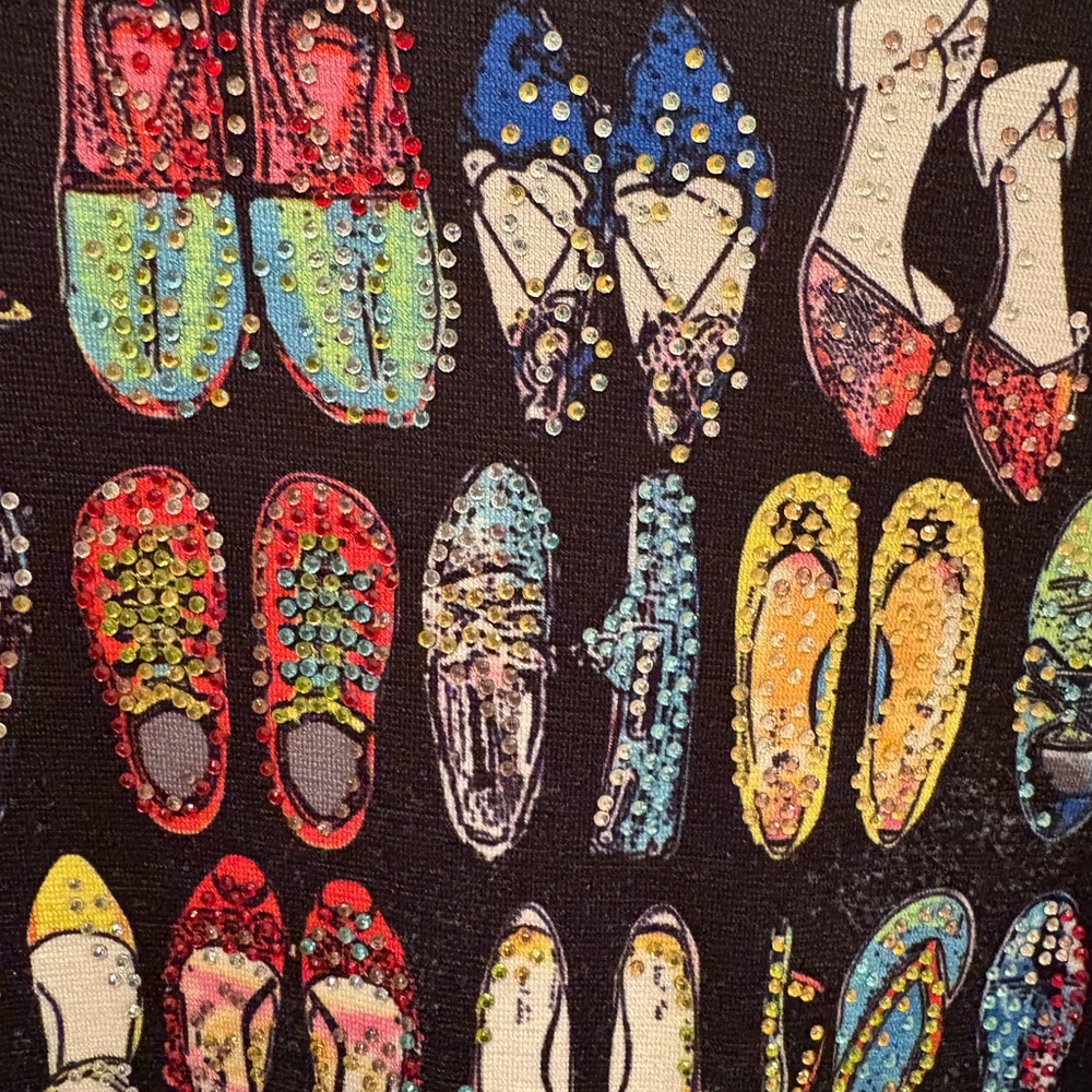 👠🩴👡🥿👠 Multiples Fancy Shoes Swing Tunic Top Women’s Medium - Picture 3 of 9